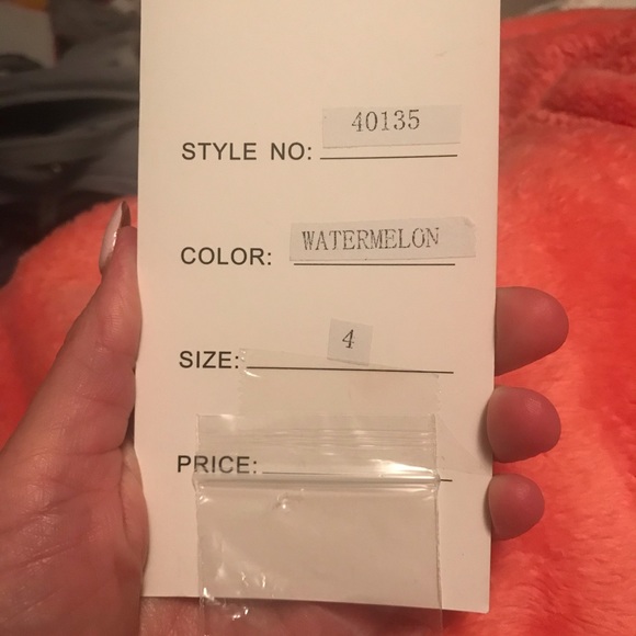 Rachel Allen Homecoming dress size 4 - Picture 3 of 8